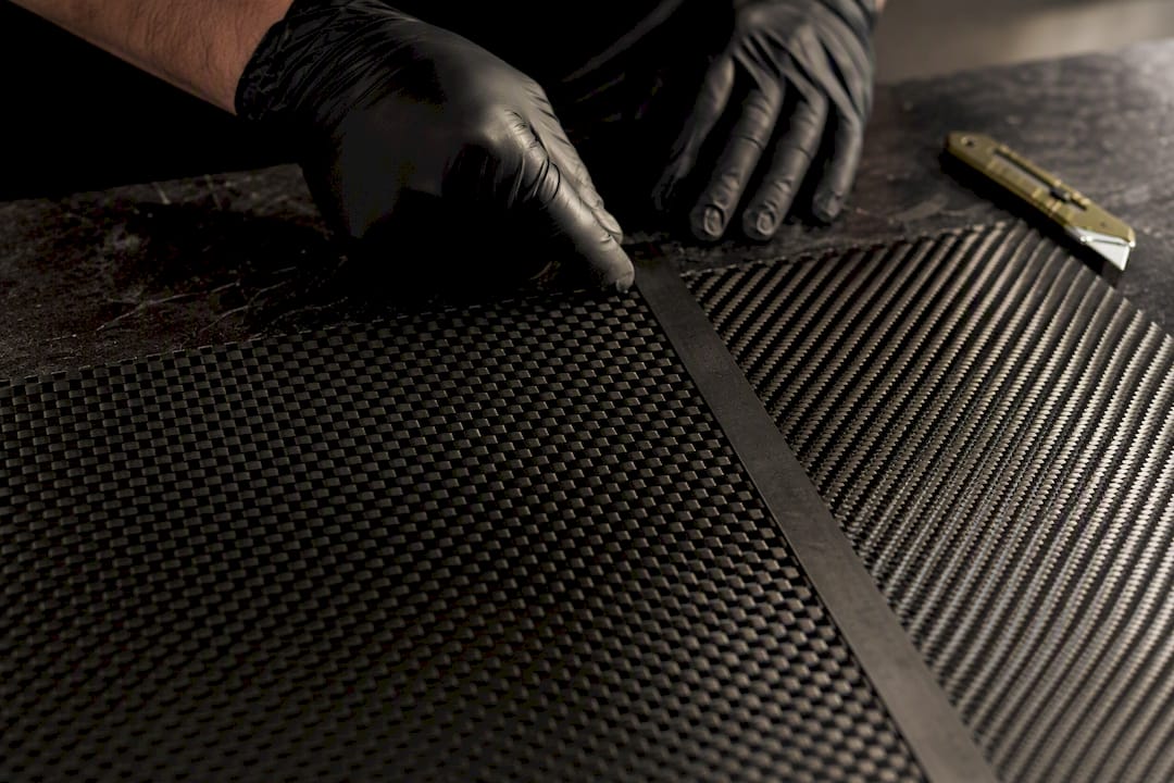 200–245gsm: When to Use 2x2 Twill or Plain Weave for Hoods & Trim