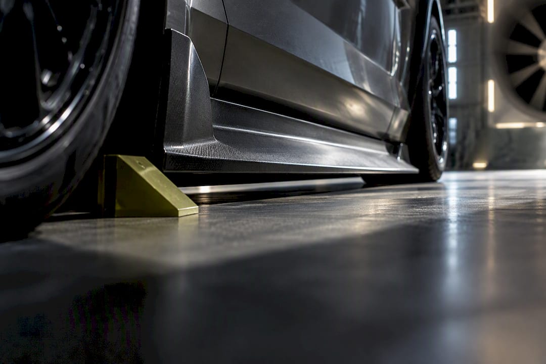 Builders: Side Skirt Aerodynamics That Cut Drag Over 5% (Fit Rules)