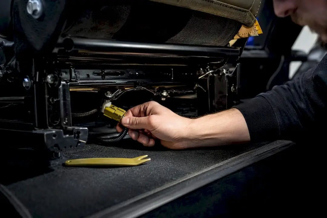 4 Safety First Checks to Fix an Airbag Light After Aftermarket Seats