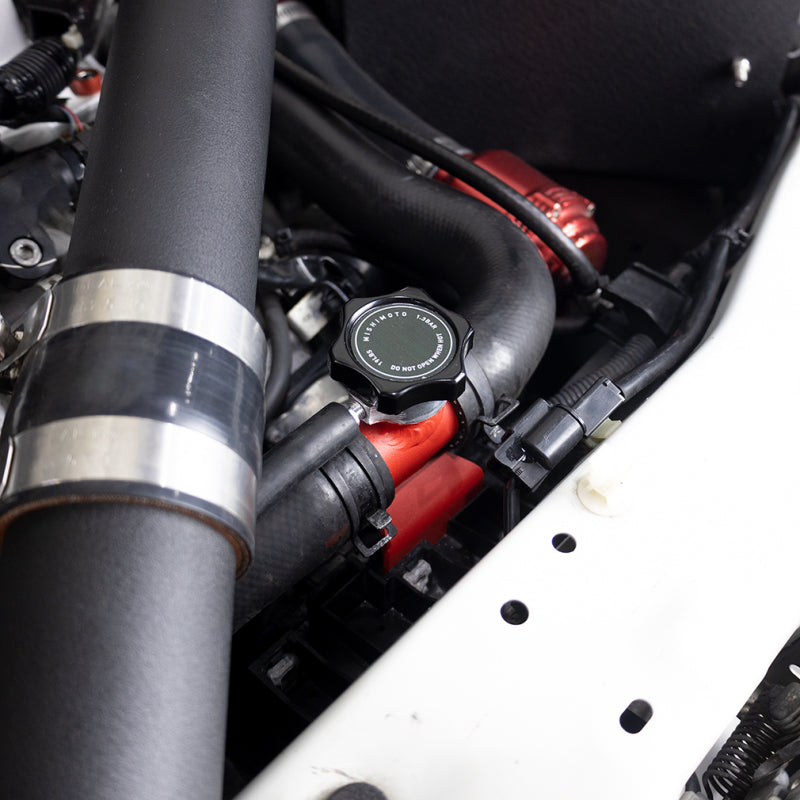 Coolant Fill Necks MISMMFN-EVO-BK Mishimoto